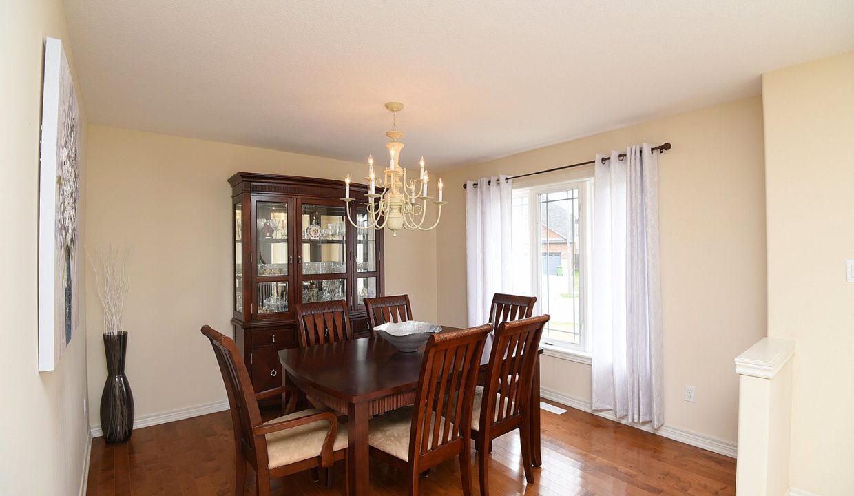 5Dining Room